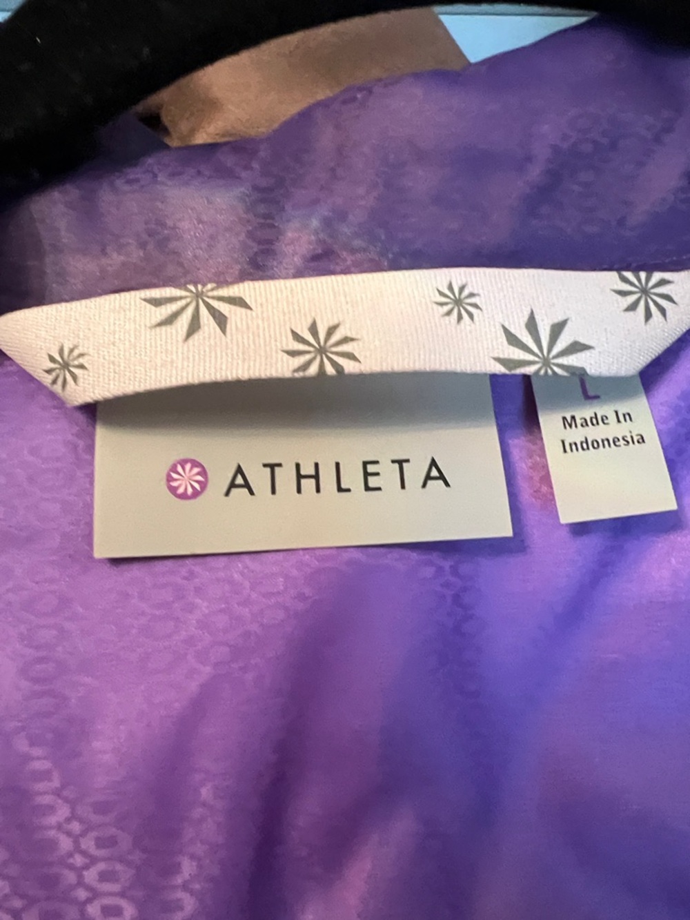 Athleta Shiny Quilted Purple Packable Puffer Jacket - Women - Picture 2 of 4